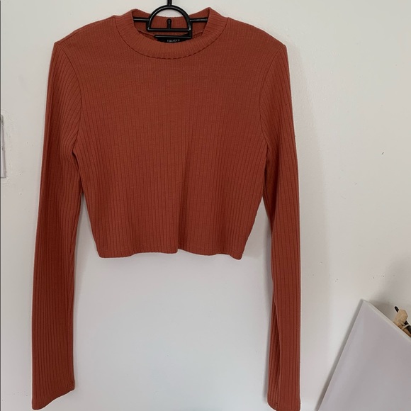 Forever 21 Long Sleeve Crop Top - Picture 5 of 5